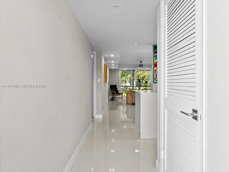 811 S Hollybrook Dr #208 — Photo 13