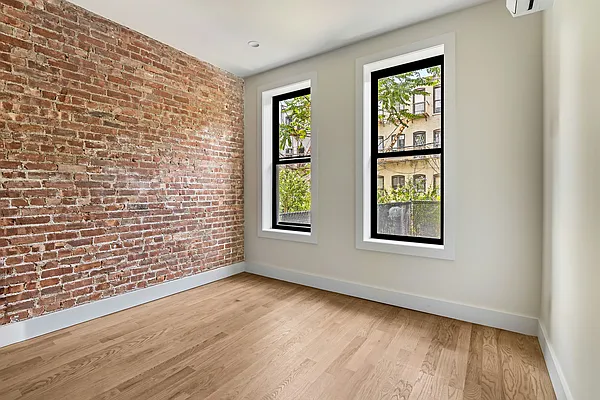 Rented by Pear NYC LLC | media 23