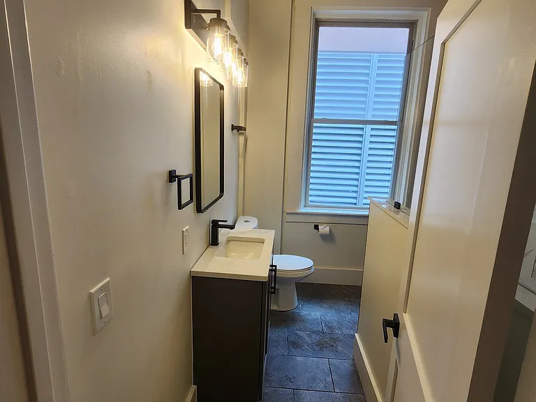 17 E Court St #43 — Photo 20