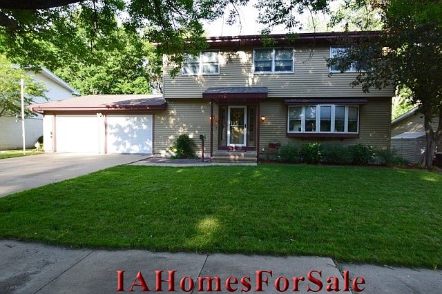 119 Meadowlark Ln NW