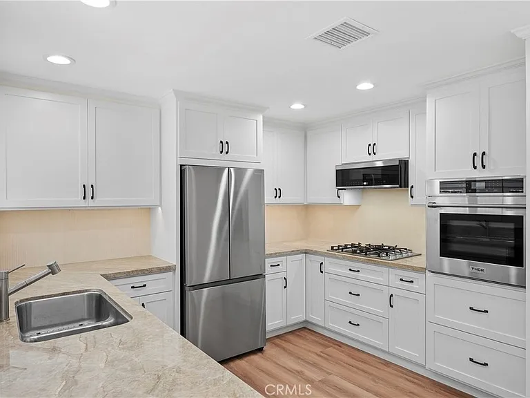 121 Topaz Ave — Photo 13