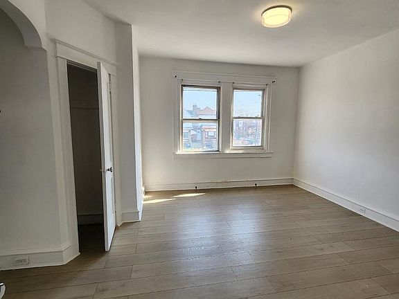 3rd image of 3448 Ryan Ave