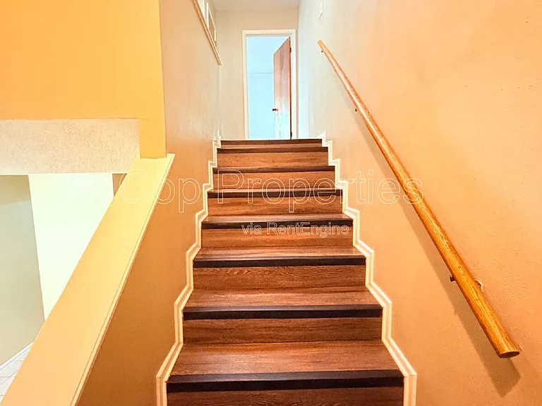 811 Jackson Keller Rd #3 — Photo 12