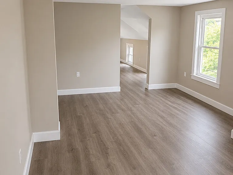 1039 Central St #B — Photo 4
