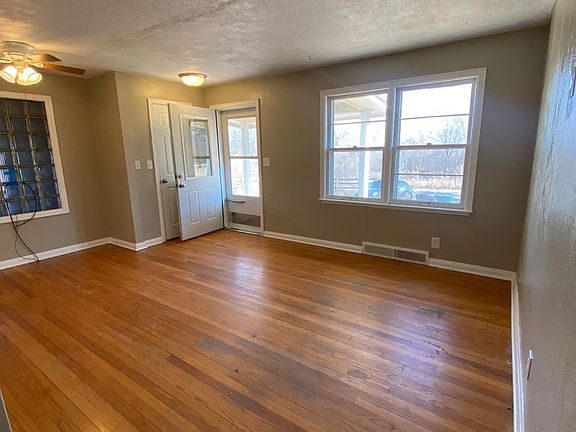 4th image of 10410 Van Dorn St