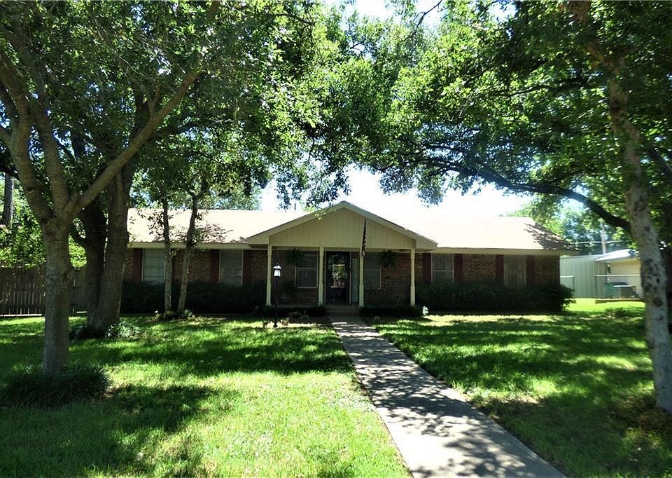 1st image of 508 Oakwood Dr