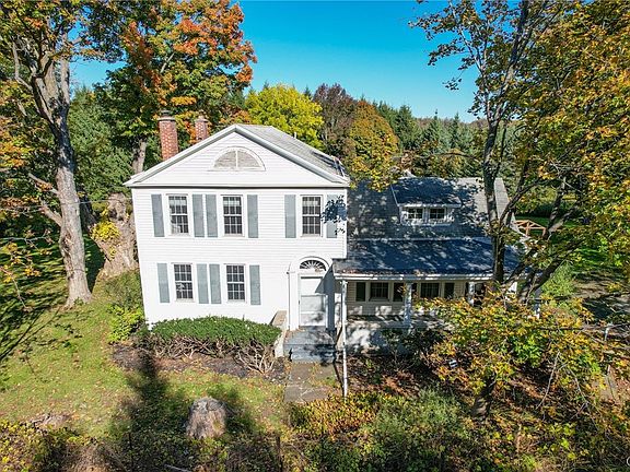 2nd image of 415 Higby Rd