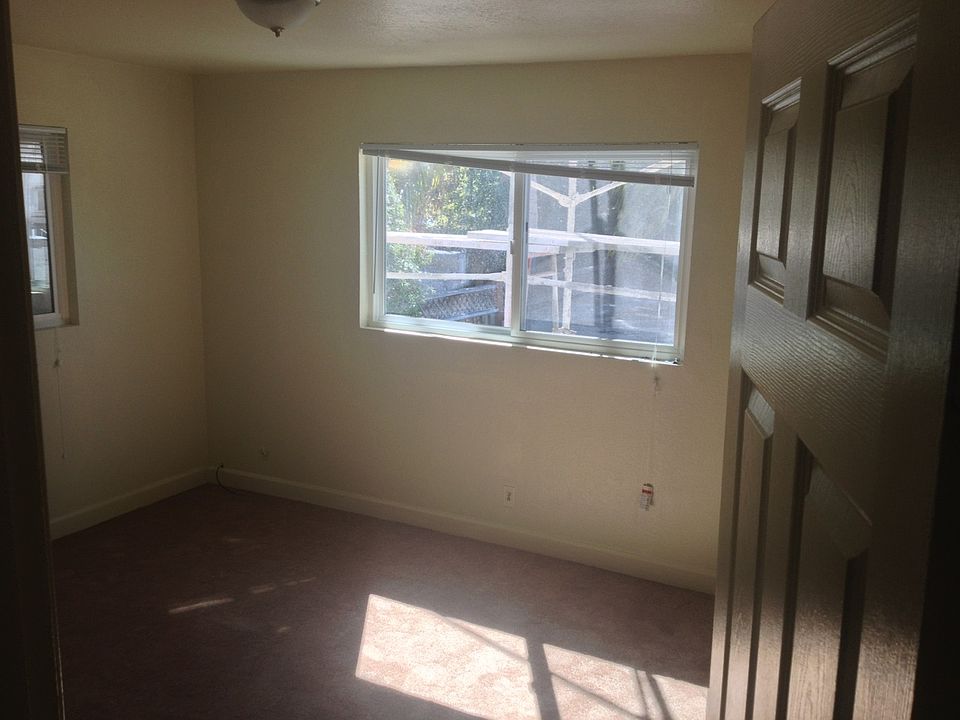 2nd image of 1259 Park Ave APT 11