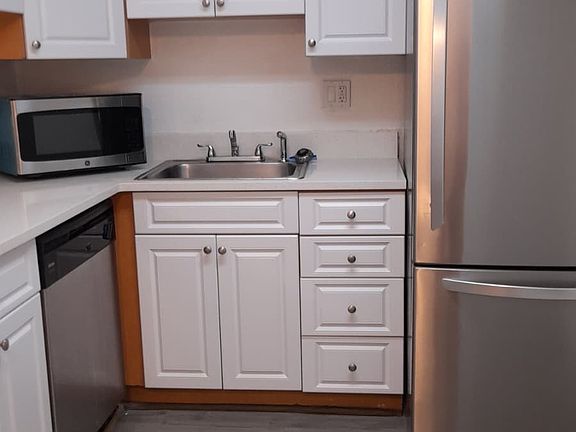4th image of 5241 Geneva Way APT 106