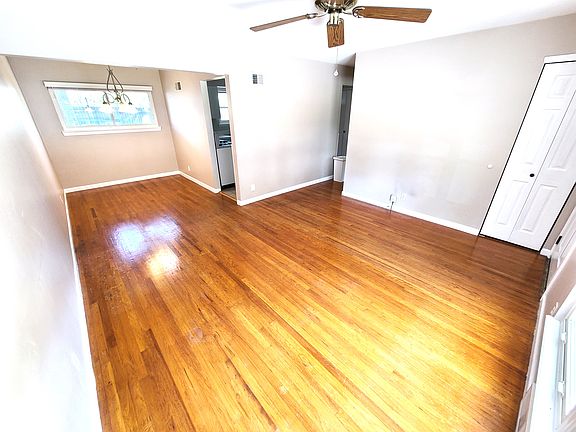 5th image of 10409 Meath Dr