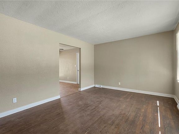5th image of 9714 Donnelly Ave