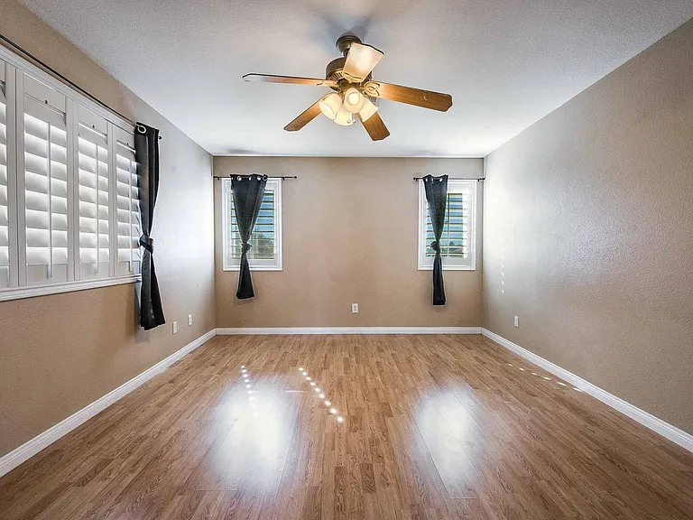 2921 Bayliner Ave — Photo 18