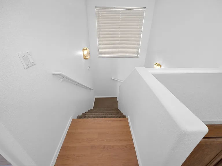 3309 E San Remo Ave — Photo 14
