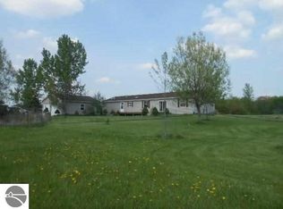 6350 N Crawford Rd, Rosebush, MI 48878