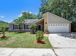 11510 Mandarin Woods Dr E, Jacksonville, FL 32223