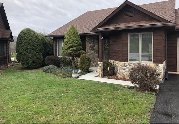 1st image of 264 Roan Valley Dr