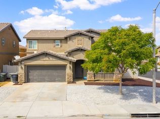 1073 Sandgrouse Ln, Perris, CA 92571
