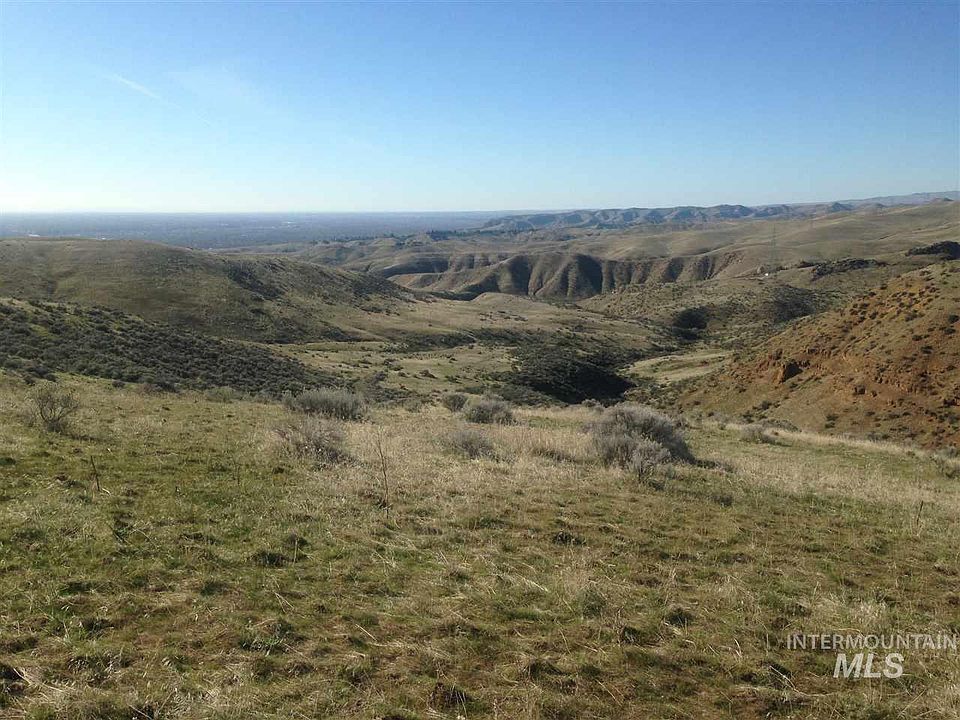 1st image of E Wildhorse Ln