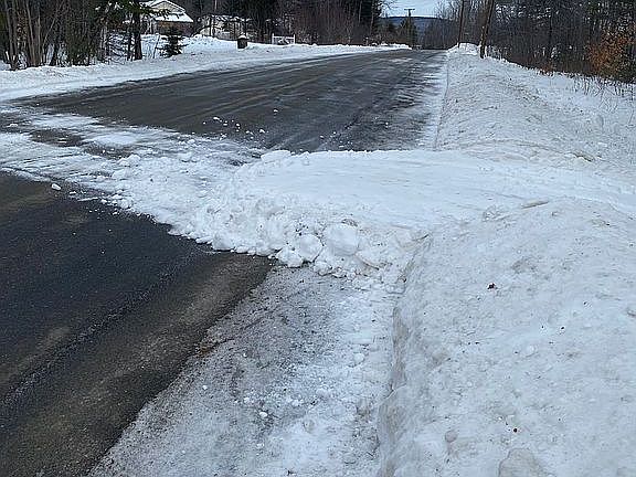 ATv -snowmobiles - trail