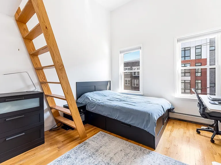 120 Monroe St #3L — Photo 18