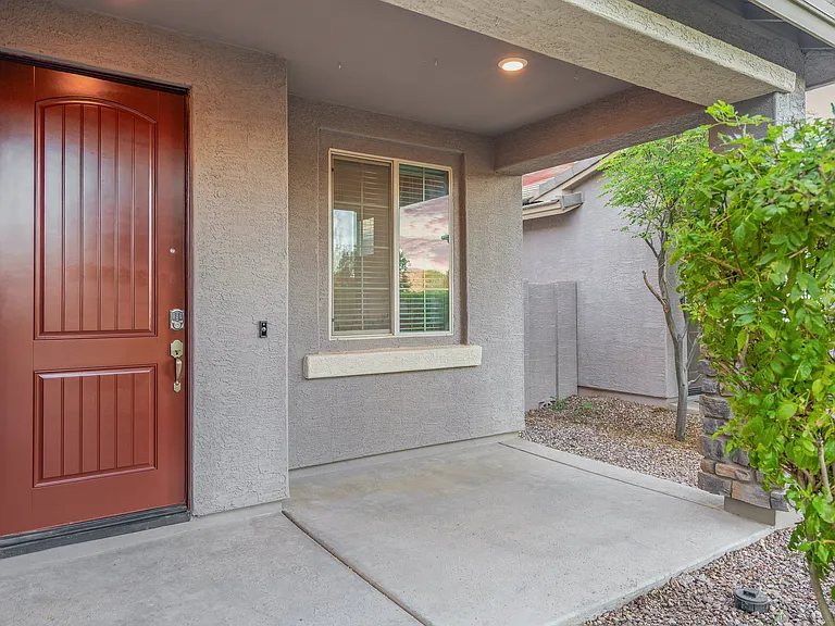 932 W Capulin Trl — Photo 3