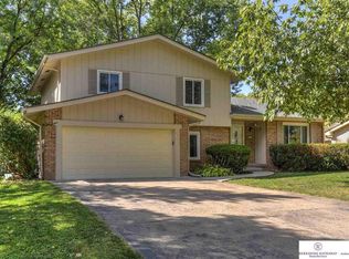 1518 Mayfair Dr, Omaha, NE 68144