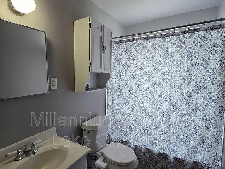 774 E Beverly Ave — Photo 9