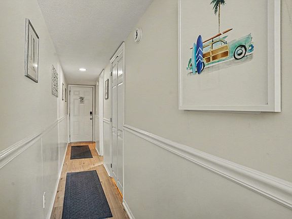 5th image of 301 N Waccamaw Dr. #106