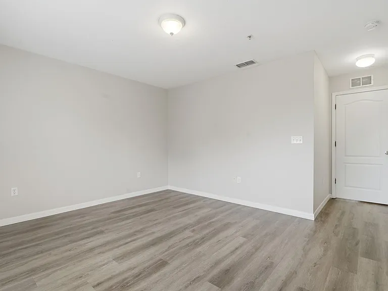 963 E Main St — Photo 36
