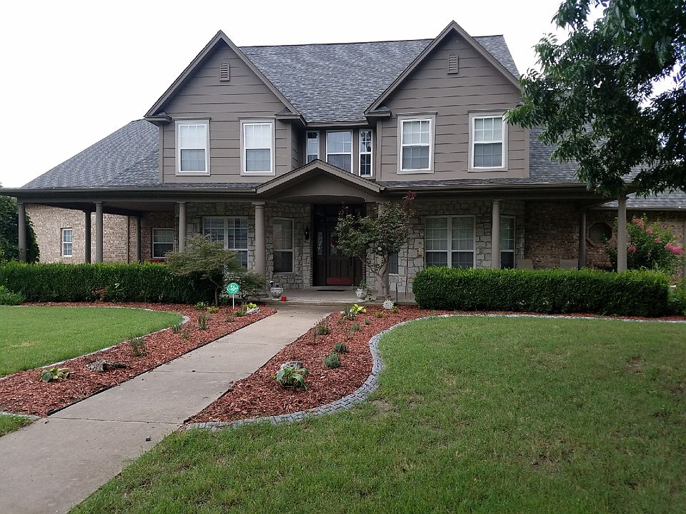 1st image of 13705 S 18th Pl