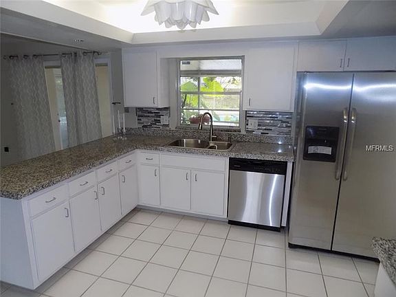 3rd image of 6170 Valerian Blvd
