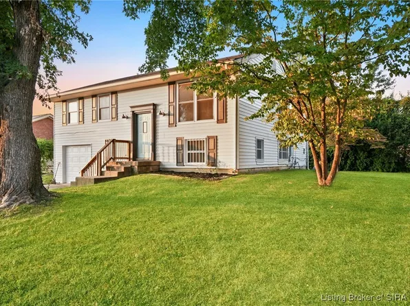 708 Laurel Drive, Jeffersonville, IN 47130