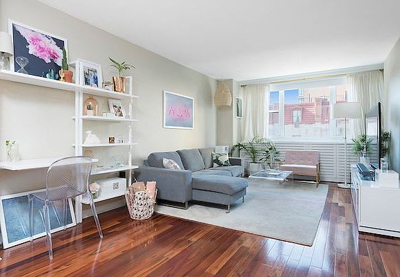 2nd image of 77 7th Ave APT 6L