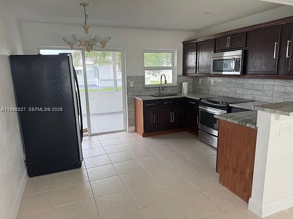 4th image of 7005 NW 66th Ter