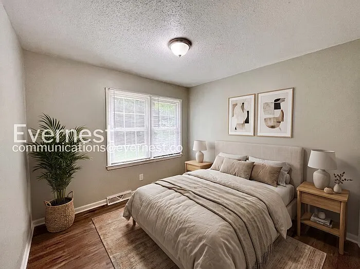 400 Wilcrest Dr — Photo 4