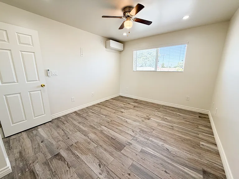 5130 Wood Ave #E — Photo 5