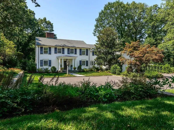 1380 Ridge Road, Laurel Hollow, NY 11791