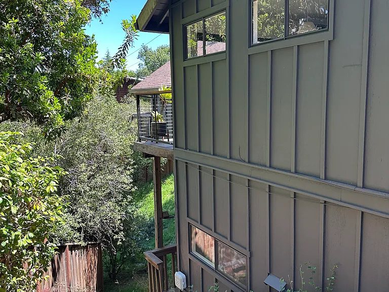14 Summit Dr — Photo 5