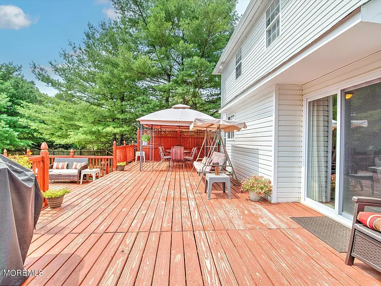 9 Hummingbird Way — Photo 14
