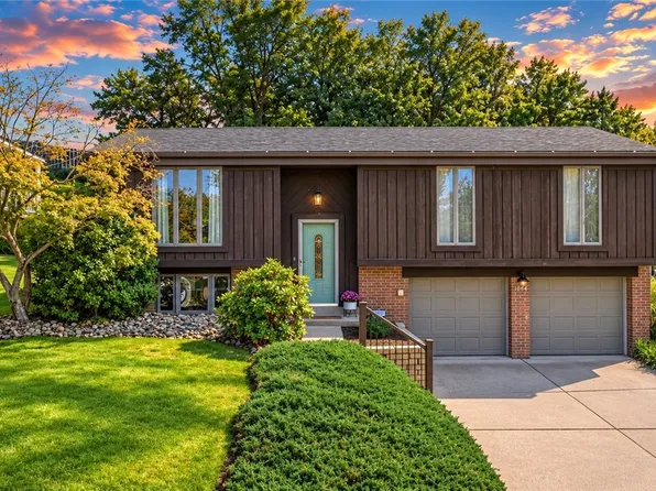 1064 Fiddleback Dr, Mc Kees Rocks, PA 15136