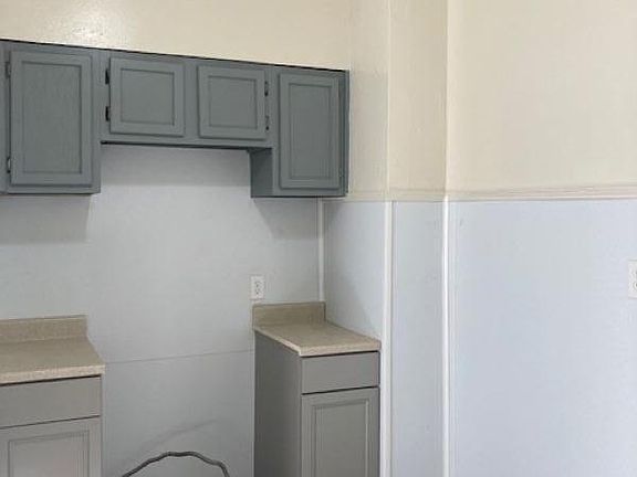 3rd image of 602 E Republic St