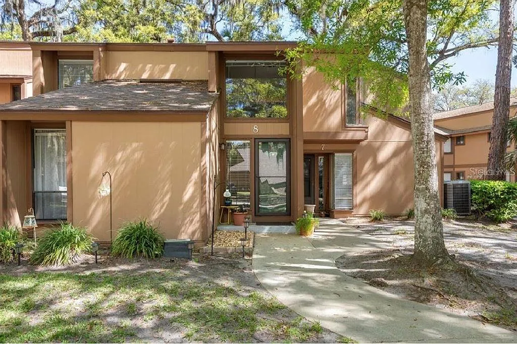 2 bed, 2.0 bath, 1056 sqft, $1,690 — Photo 1