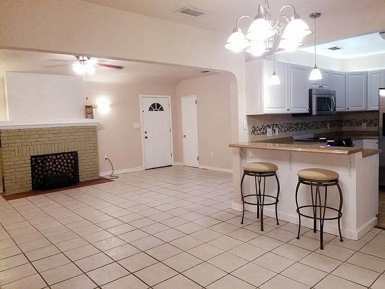 512 E Strawbridge Ave #512 — Photo 26