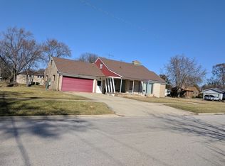 84 S Weston Ave, Elgin, IL 60123