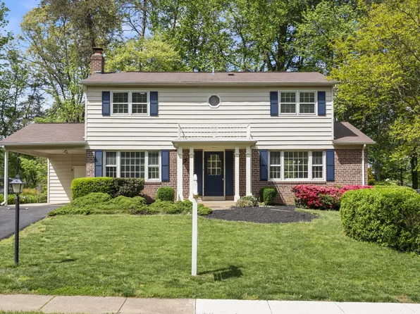 6909 Sydenstricker Rd, Springfield, VA 22152