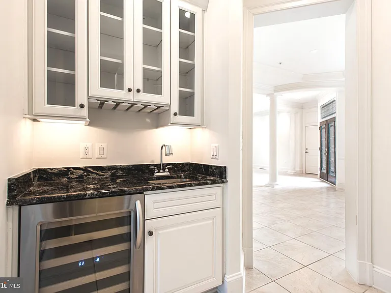 8319 Quarry Manor Ter — Photo 15