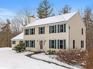27 Mountain Rd, Brookline, NH 03033