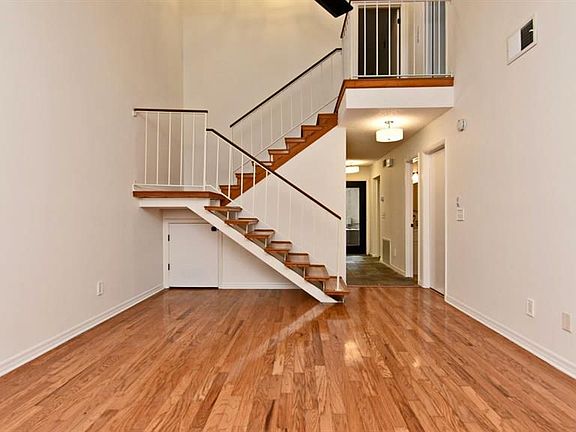 2nd image of 1536 Pickwood Ave