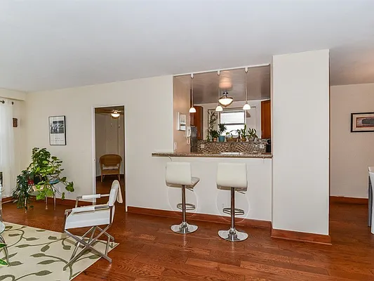 Sold by Robert E. Hill  | media 20