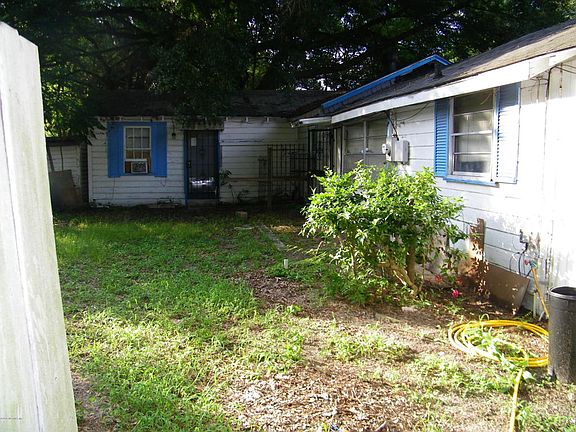 4th image of 9240 12th Ave